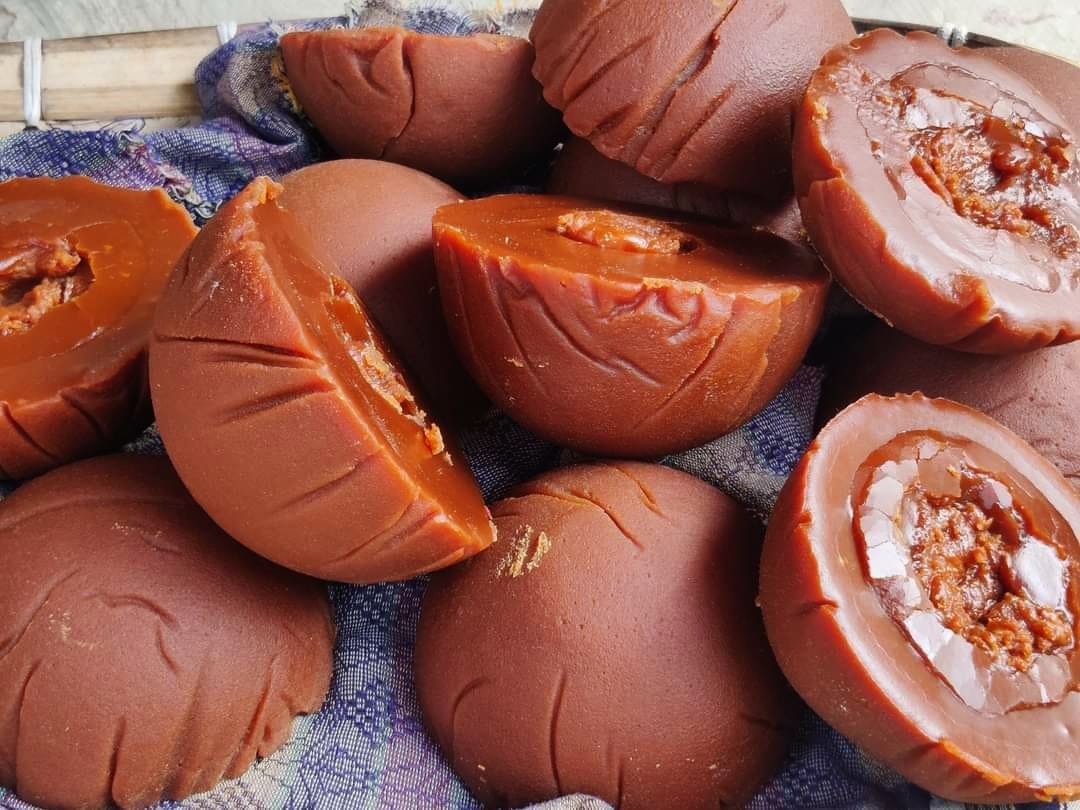 Date Jaggery - Khejur Gur (1kg) View 2